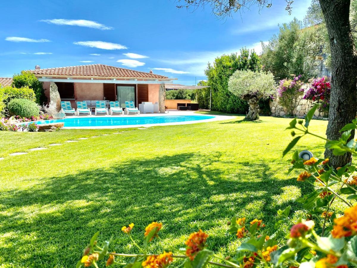Villa Ibiscus Cannigione Esterno foto