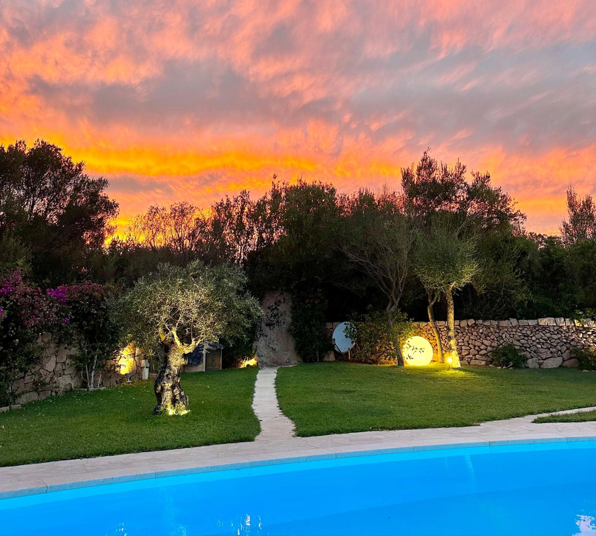 Villa Ibiscus Cannigione Esterno foto
